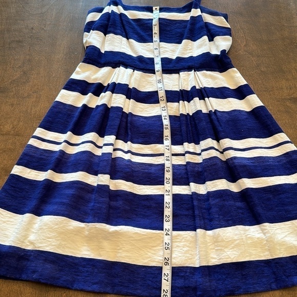 LOFT Size 0 (Fits 2-4) Blue & White Striped Fit and Flare Midi Dress - Picture 12 of 14